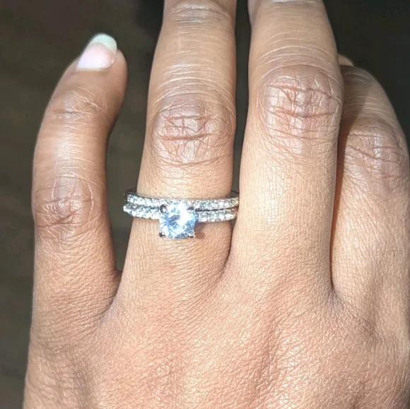 Women's 3 Ct Round Princess Cut Lab-created Diamond Engagement Duo Ring Set Sz 7 - Picture 1 of 17